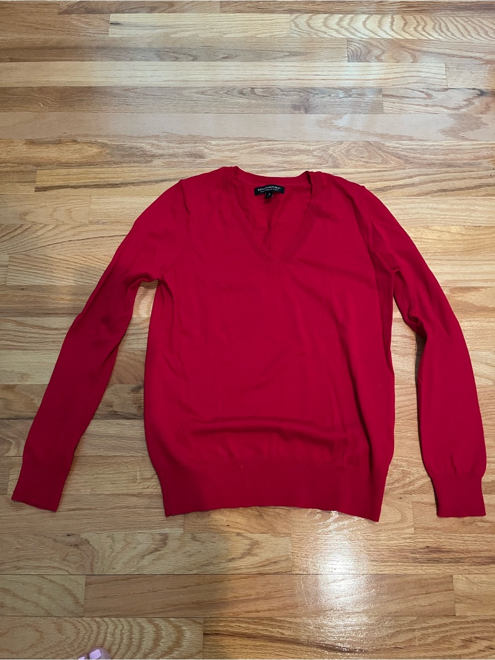 Banana Republic Women’s Bright Red V-Neck Sweater